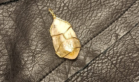 Enchanted Citrine Amulet – Handcrafted Protection & Prosperity Talisman